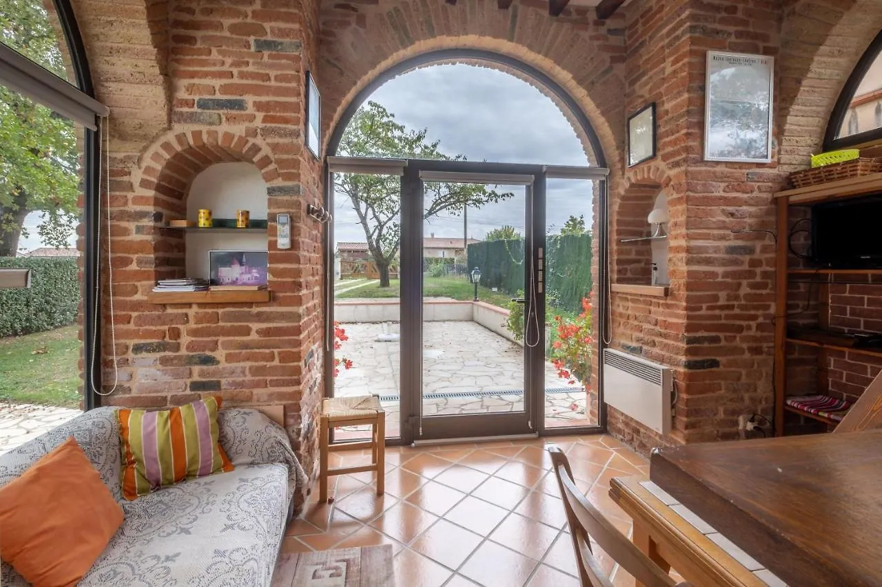Charmante Maison A Villemur-Sur-Tarn Avec Piscine Partagee