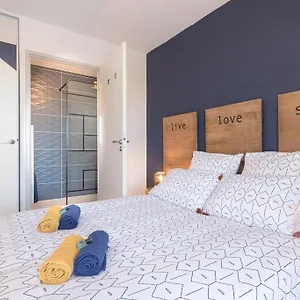  Appartement Le Bleu Nuit Piscine Parking Netflix Cafe